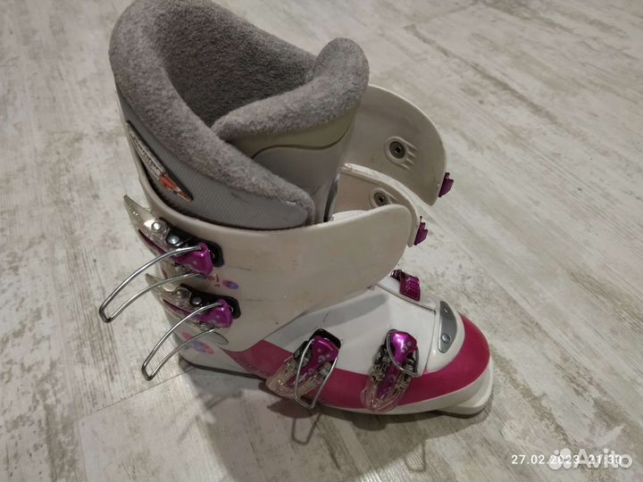 Горнолыжные ботинки
