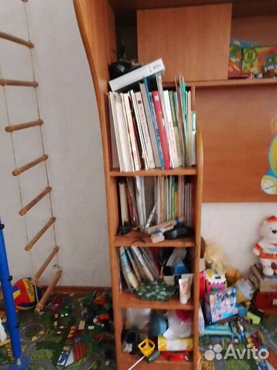 Детская двухъярусная кровать с лестницей комодом