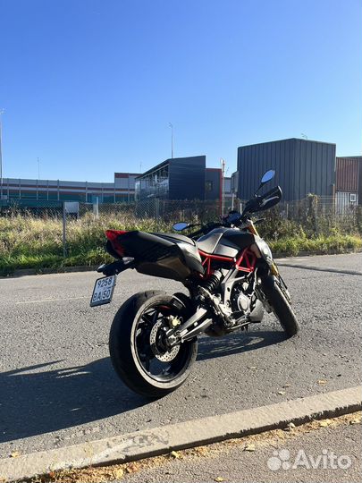 Aprilia Dorsoduro 900