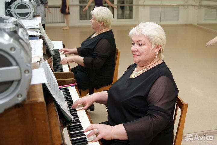 Преподаватель по фортепиано с 40-летним стажем