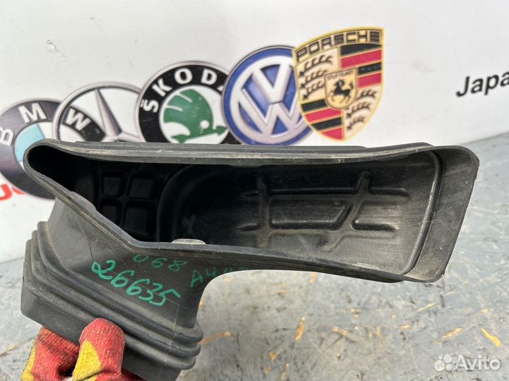 Воздуховод Audi A4 B8 cdnc 2010