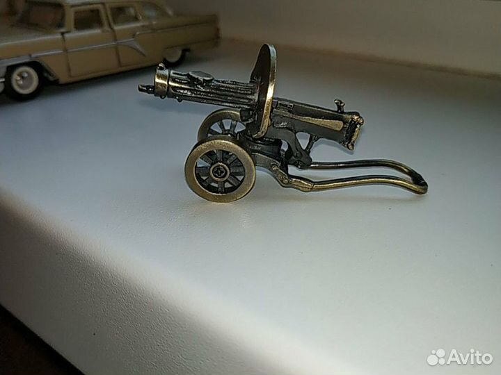 Пулемет Максим. металл. масштаб больше 1:43