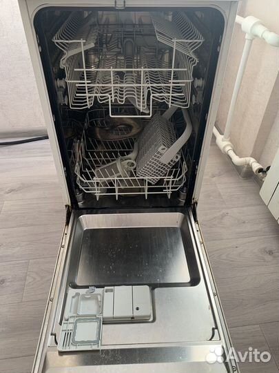 Посудомоечная машина Electrolux