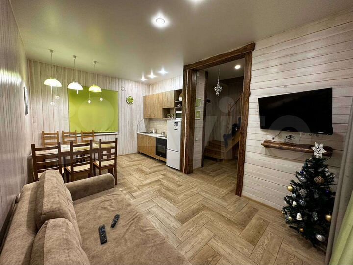 Коттедж 160 м² на участке 12 сот.