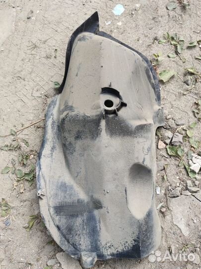 Подкрылок задний левый LADA Xray cross