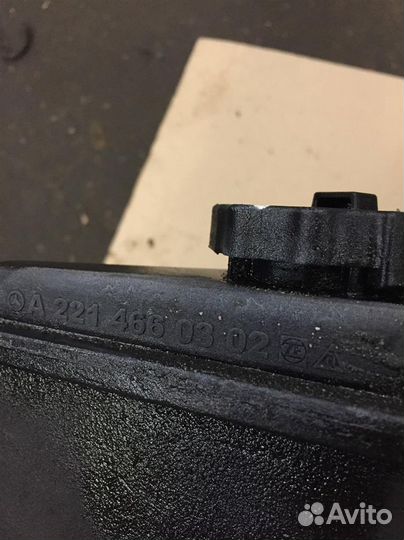 Бачок гидроусилителя Mercedes-Benz W221 S-Klasse