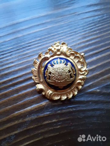 Старинный значок