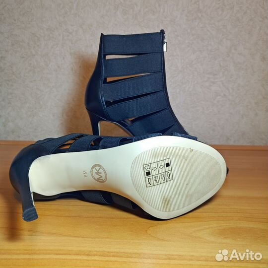 Босоножки Michael Kors Margaret Open Toe Elastic