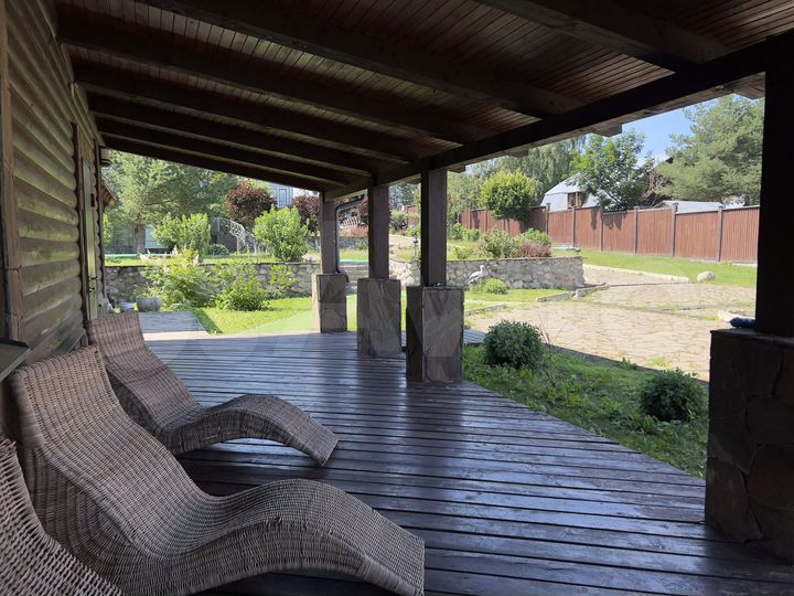 Коттедж 400 м² на участке 40 сот.