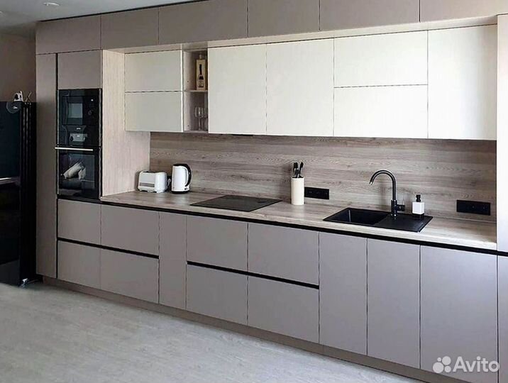 Кухонный гарнитур в современном стиле на заказ