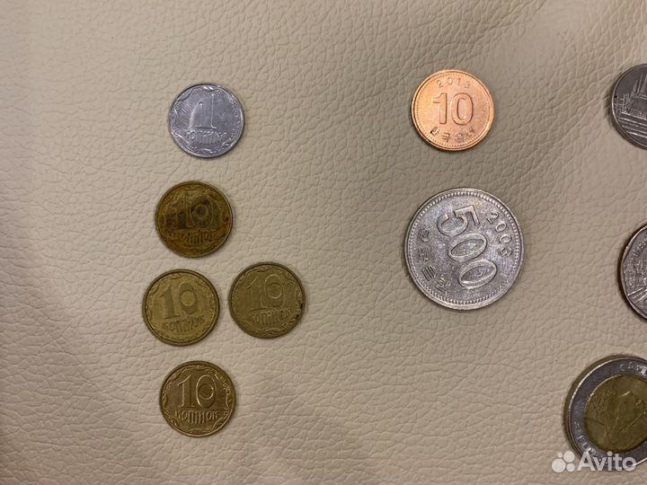 Обмен монетами из разного страны