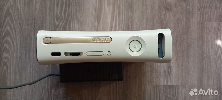 Игровая приставка 