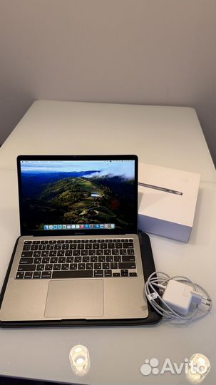 MacBook Air 13 M1 Space Gray (8/256). Модель А2337