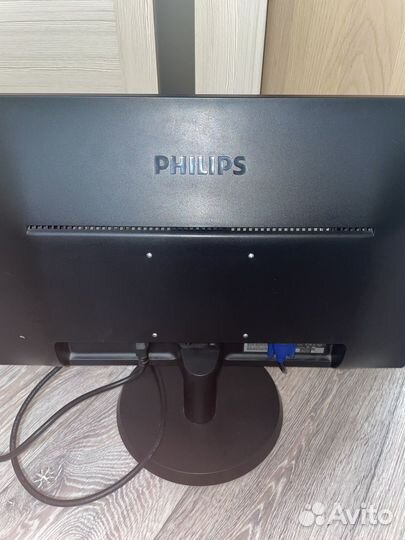 Монитор Philips