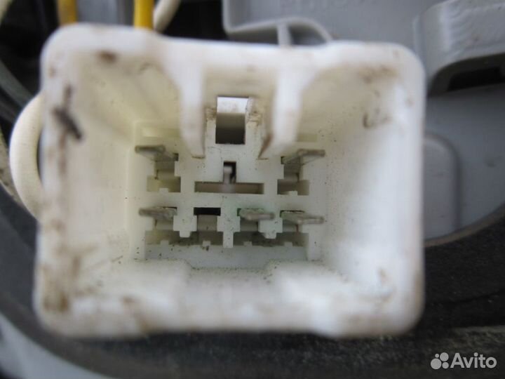 Hyundai genesis Фонарь внутренний правый 2010