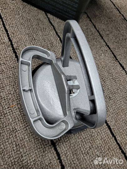 Вакуумная присоска