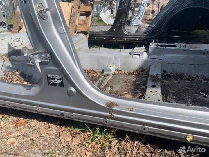 Стойка кузова центральная правая Mazda Cx-30