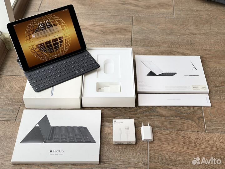 iPad pro 9.7 256gb Wifi Cellular + Smart Keyboard