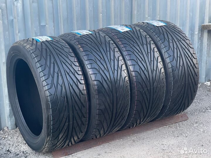 Triangle TR968 245/35 R20 95V