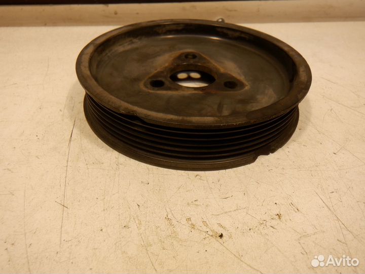 Шкив насоса гидроусилителя BMW 3 E46 M52B20