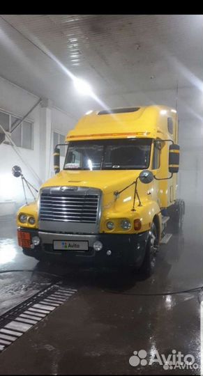 Freightliner Century Class, 2004