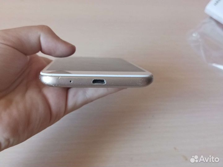 Xiaomi Redmi 5A, 2/16 ГБ