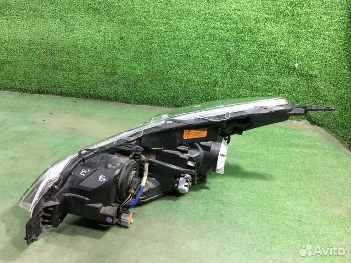 Фара ксеноновая правая Subaru Outback BR9 EJ253