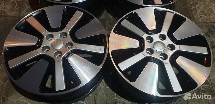 Оригинал Kia Soul K5 Seltos R18 5x114,3