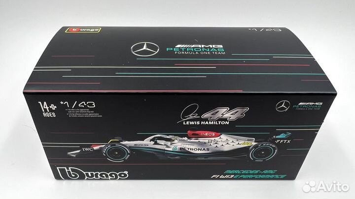 44 Lewis Hamilton Mercedes-AMG F1 W13 E 2022