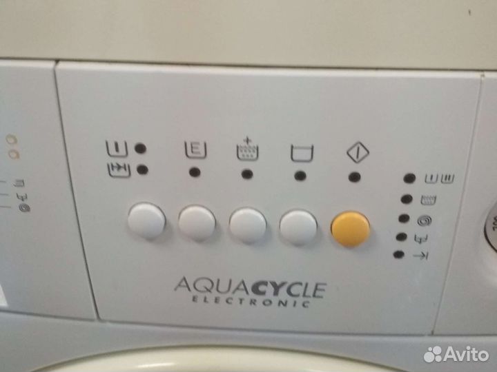 Занусси вместительная стир.маш