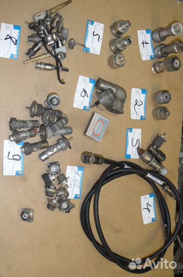 Разные аксесуары радиостанций