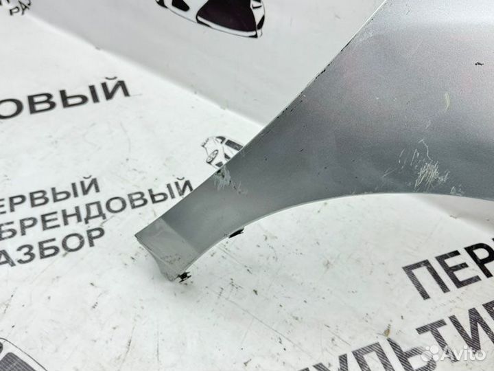 Крыло переднее правое Toyota Camry 40