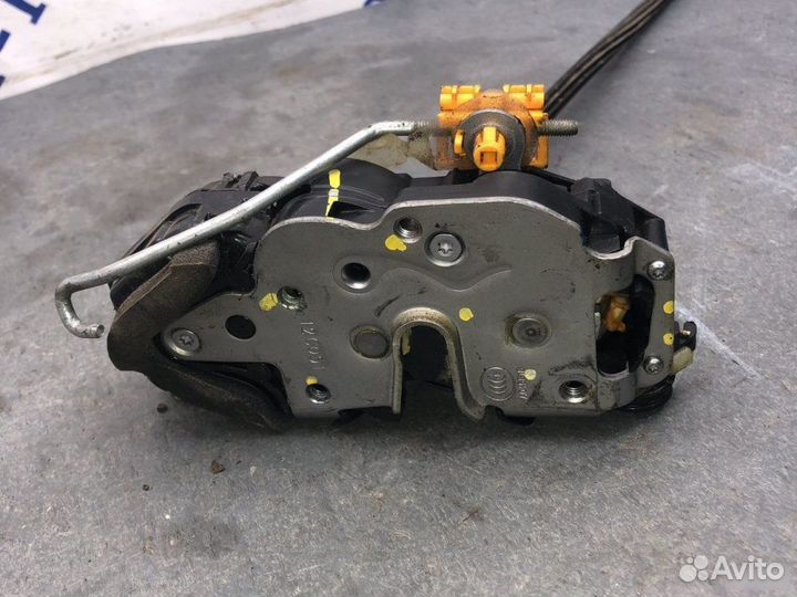 Замок задний правый Chevrolet Aveo T300