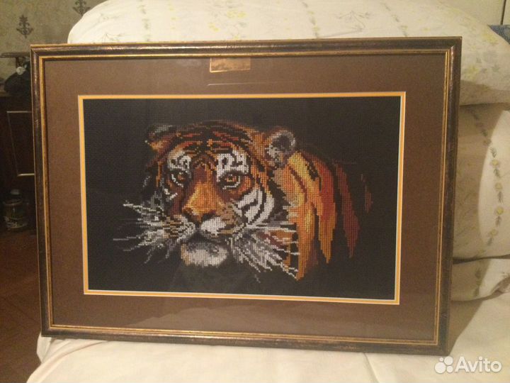 Тигр картина вышитая крестом в раме/1шт