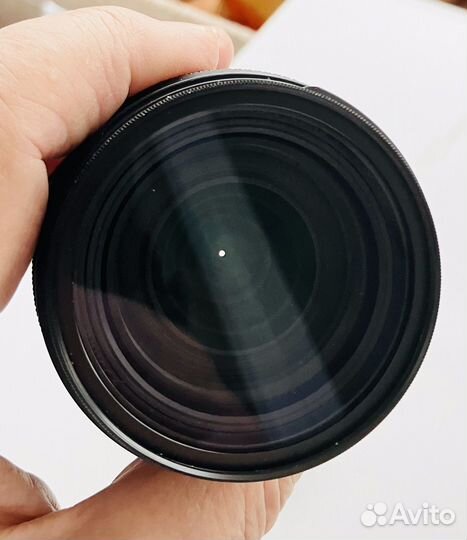 Объектив canon rf-s 18-150 мм практически новый