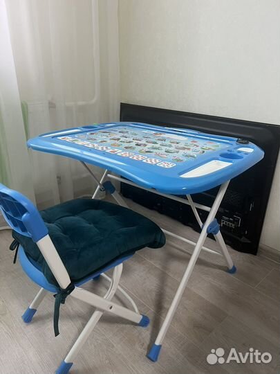 Детский стол и стул