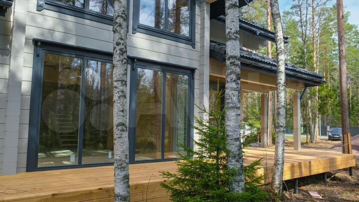 Коттедж 234 м² на участке 14 сот.