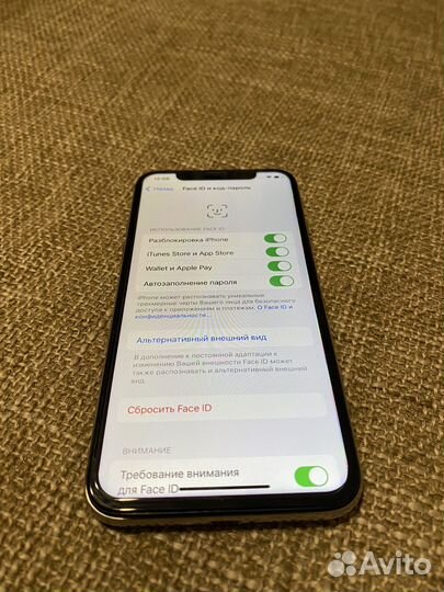 iPhone X, 64 ГБ