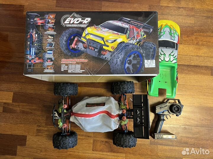 Машина на радиоуправлении Трагги