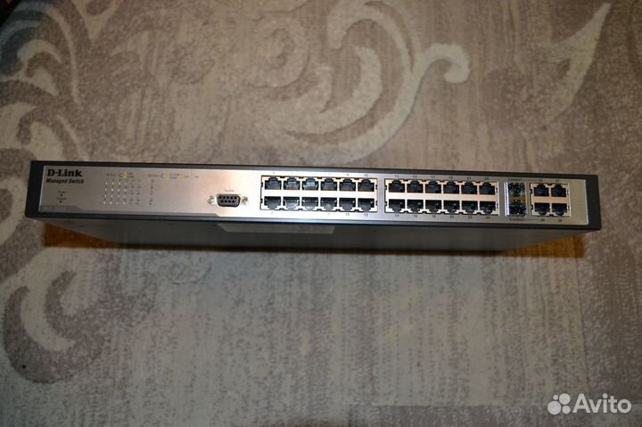 Коммутатор D-Link DES-3028 (новый)
