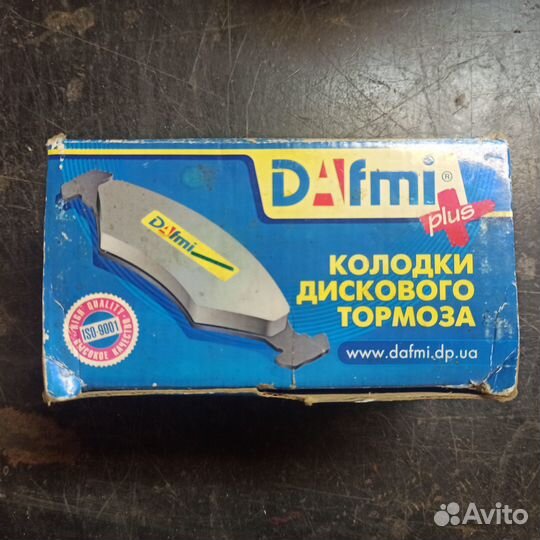 Тормозные колодки передние