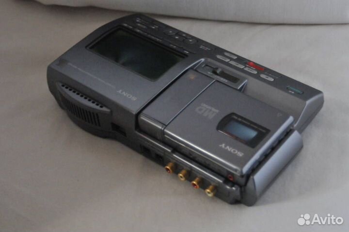 Sony MD Walkman MZS-R4ST