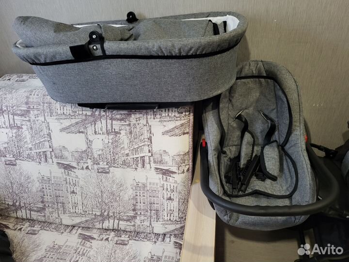 Детская коляска 3 в 1