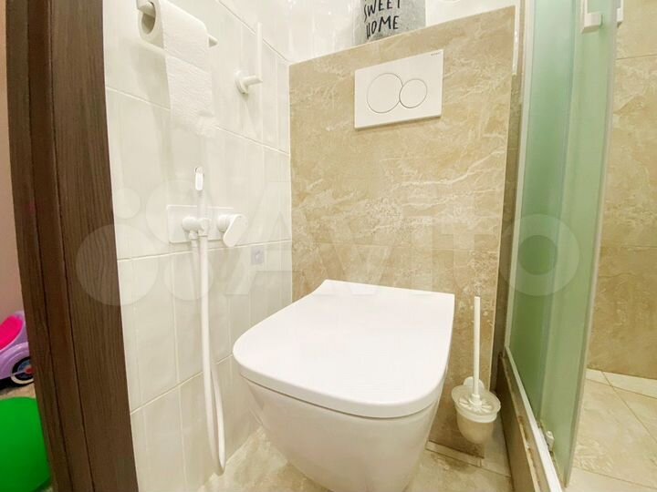 2-к. квартира, 60,4 м², 1/3 эт.