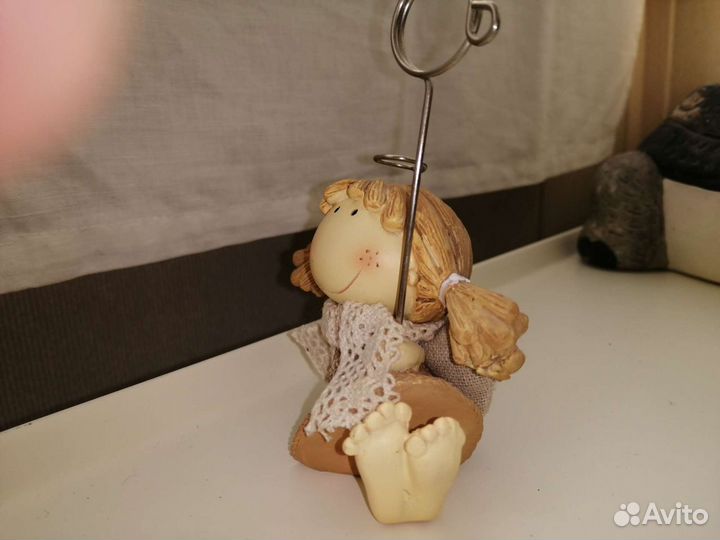 Фигурка девочка-ангелок с держателем - бронь