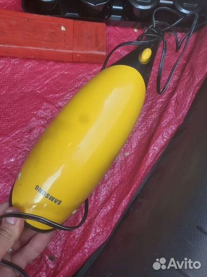 Автомобильный пылесос