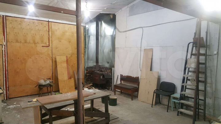 Гараж, > 30 м²