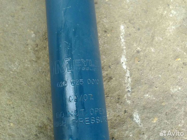 Передний амортизатор для Mercedes E класс W210