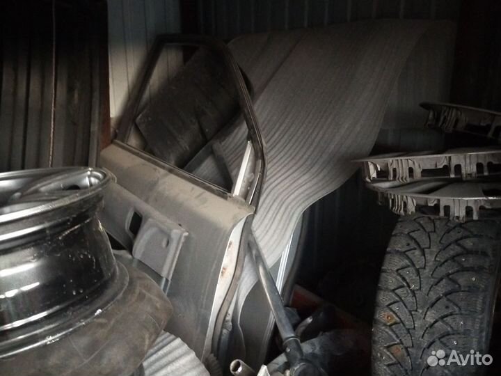 Запчасти кузова Мицубиси Дион