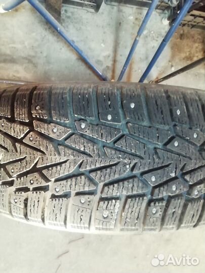 Nokian Tyres Hakkapeliitta 7 215/55 R17 98